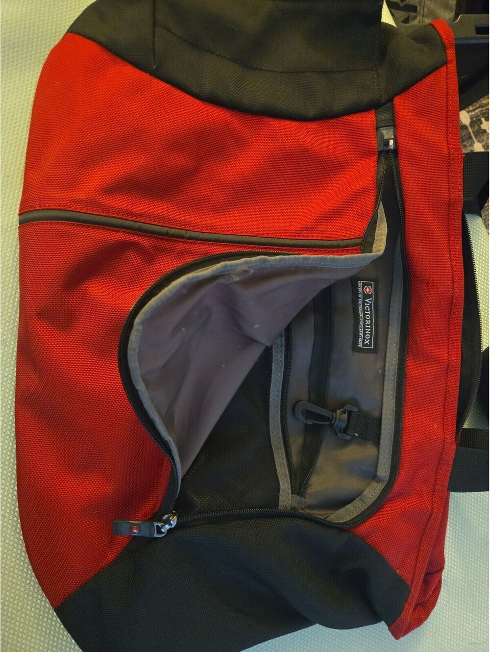 Victorinox Swiss Army Red & Black Ballistic Nylon Tote Bag - Picture 6 of 7